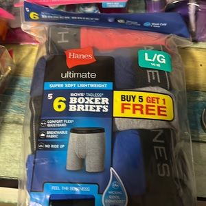 Hanes super soft lightweight tagless boxer briefs. SZ 14/16 buy 5 get 1 free .